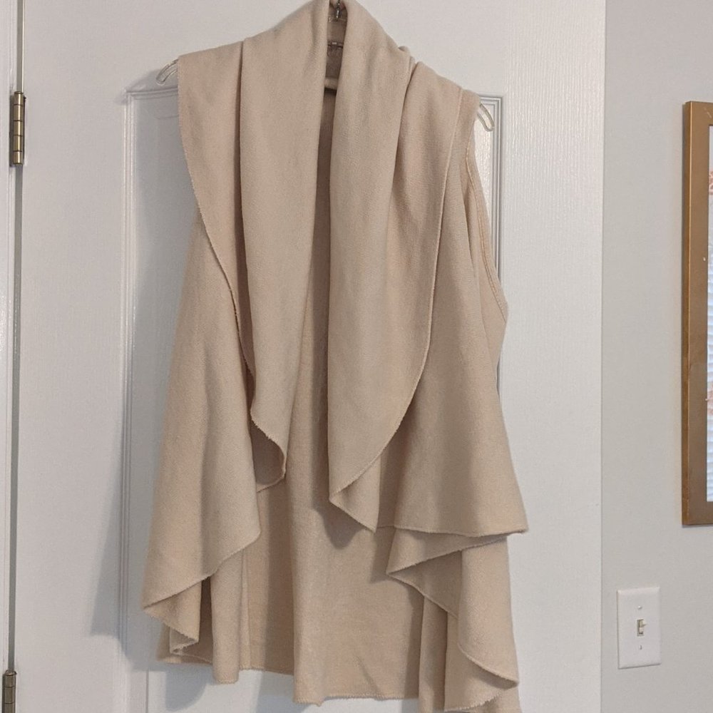 Look Sweater Wrap Vest